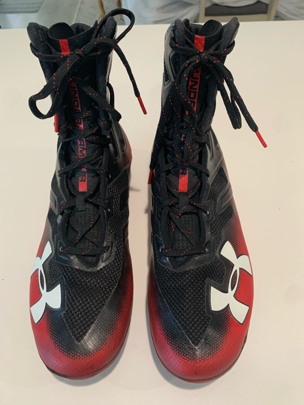 Under Armour Highlight Men’s Football Cleats, Athletic Shoes 11.5